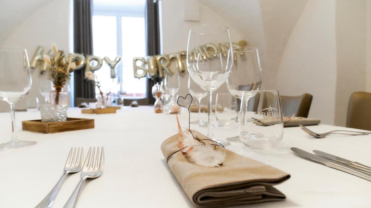 Auberge De Bellelay Restaurant Chez Aron Balde Zewnętrze zdjęcie