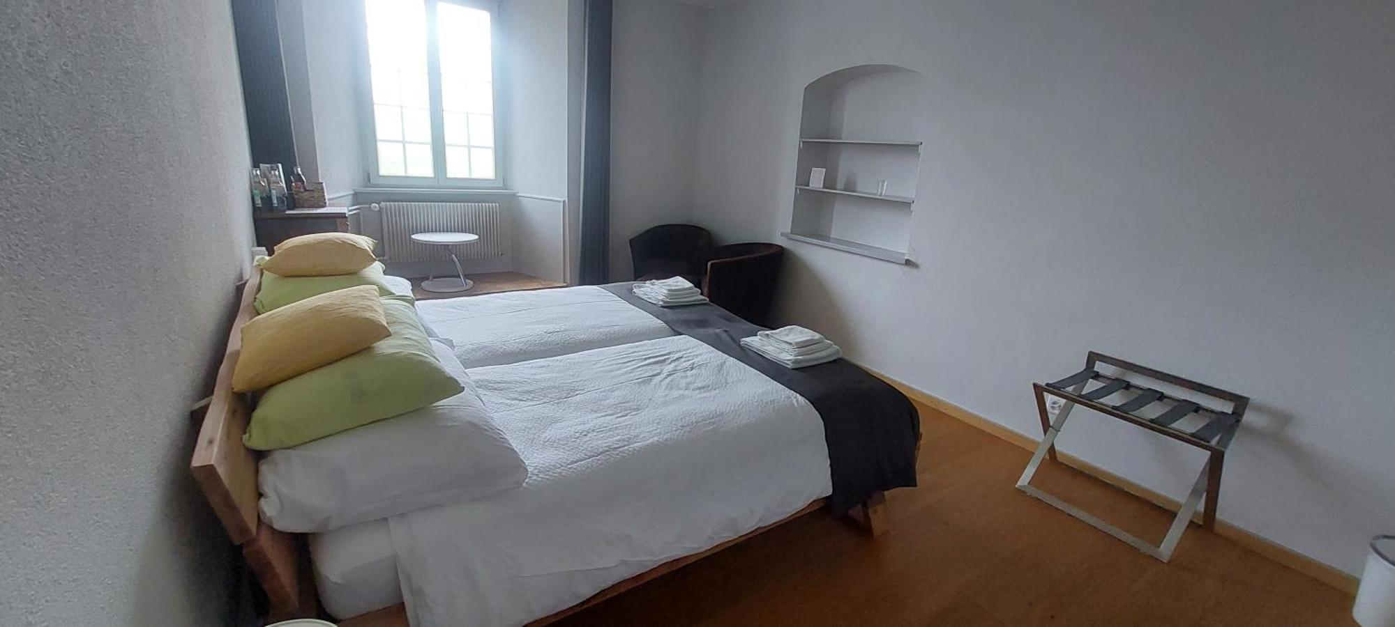 Auberge De Bellelay Restaurant Chez Aron Balde Zewnętrze zdjęcie
